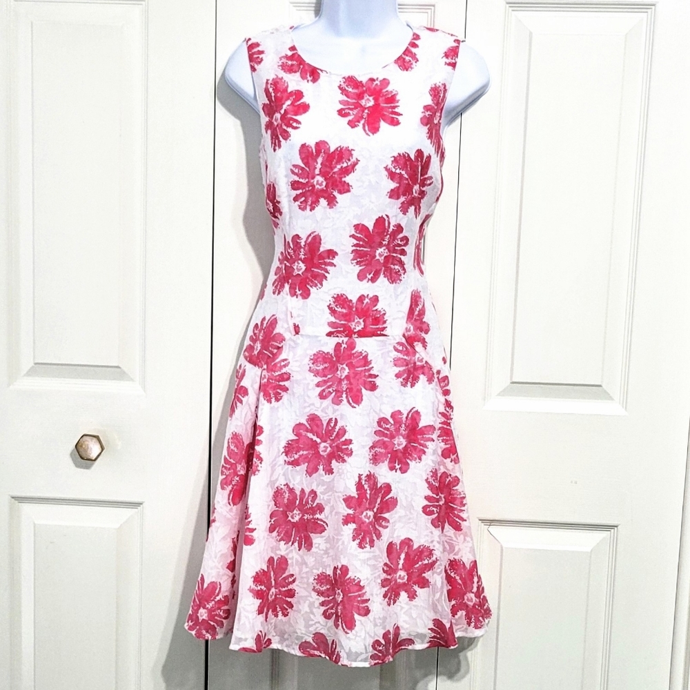 Tommy Hilfiger Floral Lace Dress Pink White Flair Pleated Sleeveless